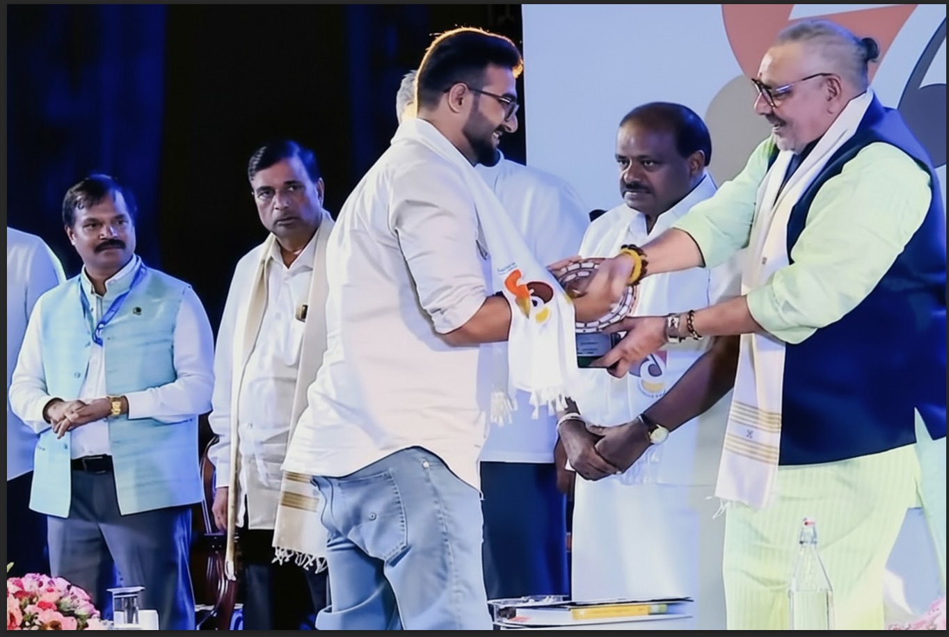 Award Ceremony — Felicitation at National Sericulture Event